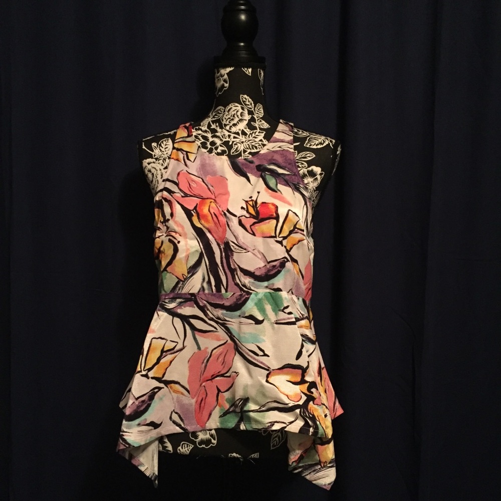 👚 Lucille HD in Paris floral peplum top - Picture 2 of 8